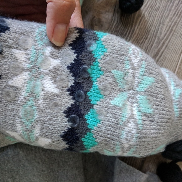 Set of infinity scarves ans cozy socks!!! - Picture 7 of 8